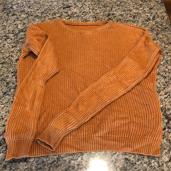 Brandy Melville Sweaters - Gorgeous rust fall sweater